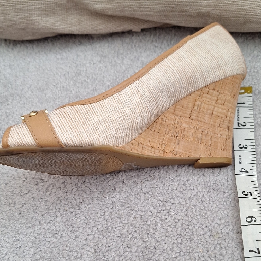 Tommy Hilfiger Beige and Cream Wedge Shoes - Picture 7 of 8